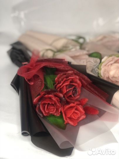Букет Блэк Мэджик из мыльных роз