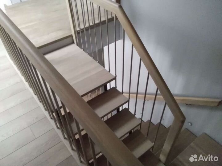 Изготовление лестниц и отделка помещений деревом