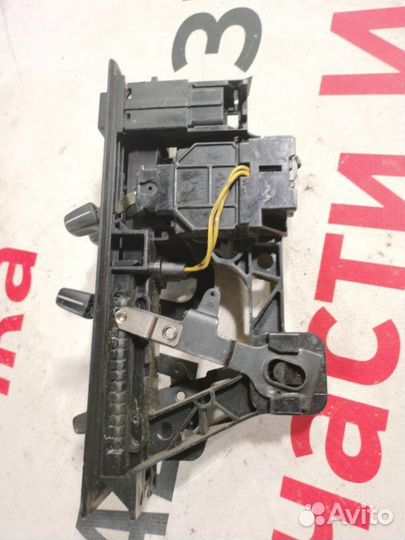 Блок управления климат-контролем Toyota Rav 4 3S