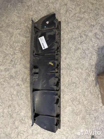 Накладка задней панели Renault Megane II 820012874