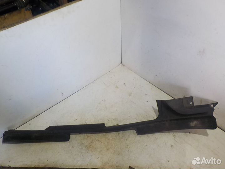 Накладка на порог внутренняя левая Fiat Linea