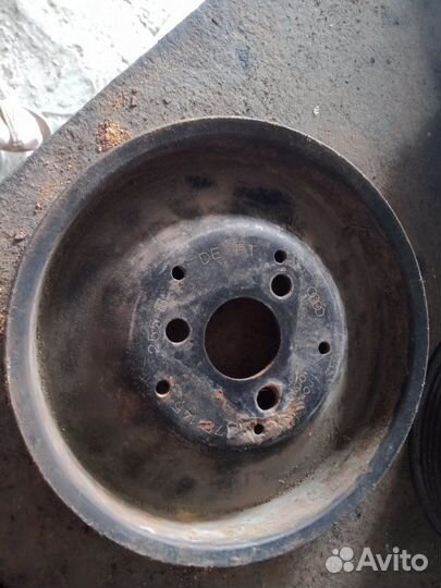 Шкив помпы Audi A6 4A