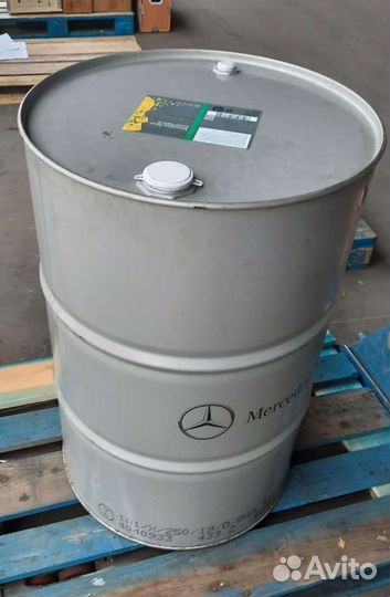 Моторное масло Mercedes-Benz Оригинал