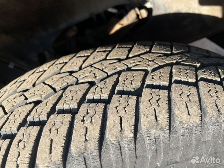 Комплект колес на ниву r15 205/75 Toyo A/T