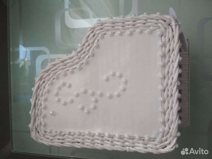 Шкатулка из бумажной лозы