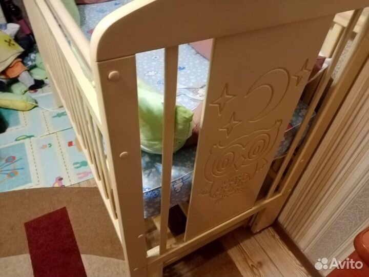 Детская кроватка