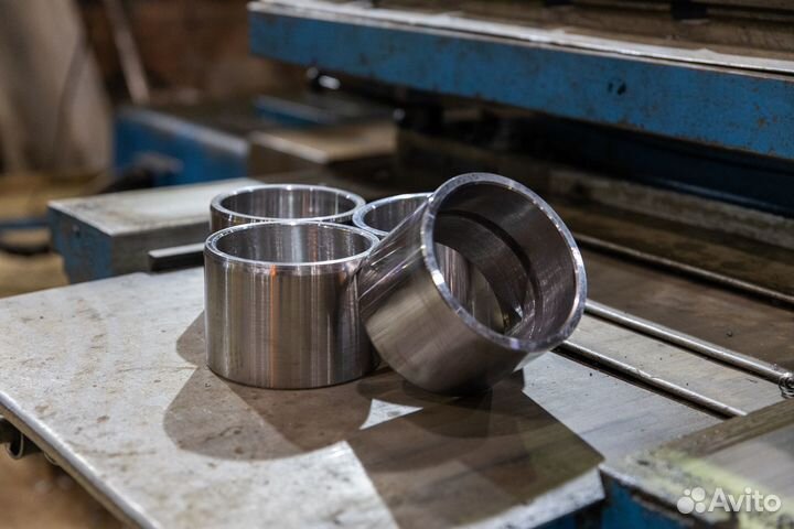 Втулка 20Y-70-32321 + 20Y-70-32331 PC220-8M0 DP