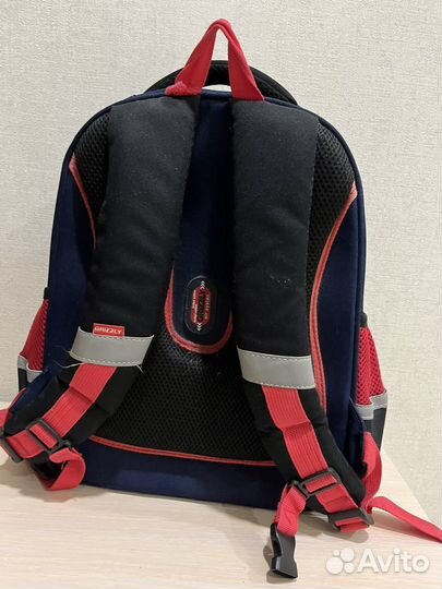 Рюкзак школьный для мальчика grizzly