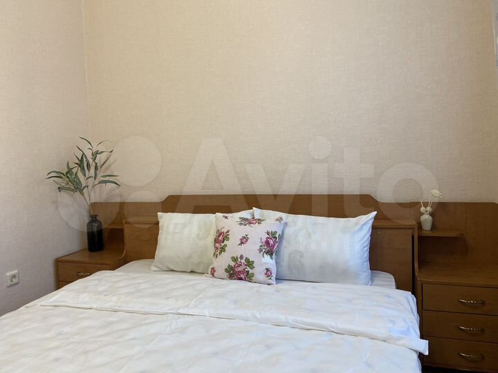 2-к. квартира, 60 м², 10/17 эт.