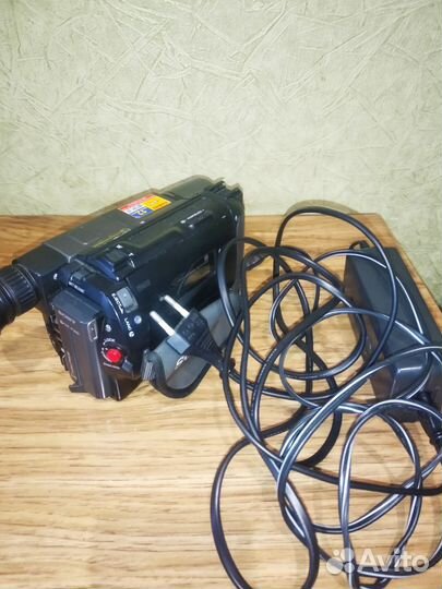 Видеокамера sony