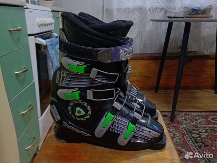 Горнолыжные ботинки