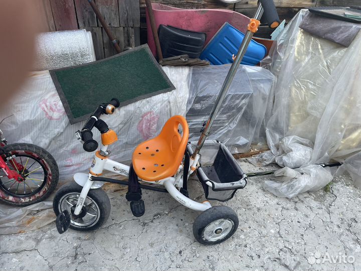 Детский велосипед с ручкой