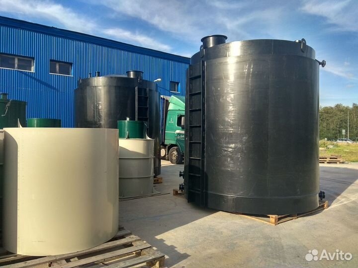 Резервуар для воды пластиковый