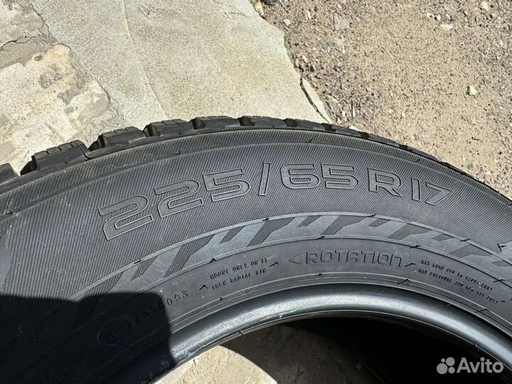 Nokian Tyres Hakkapeliitta 9 SUV 225/65 R17 106