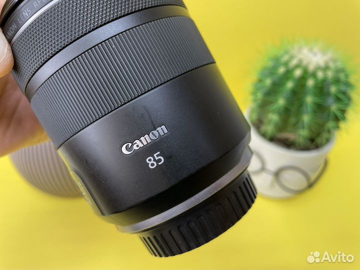 Canon RF 85mm