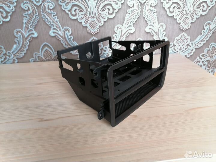 Полочка магнитолы