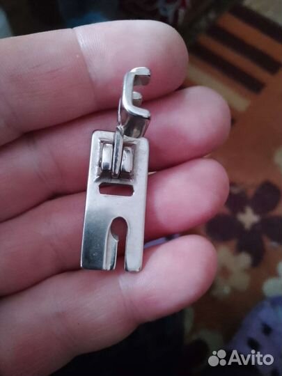 Лапки и челнок для швейной машины