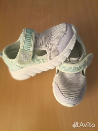 Кроссовки для девочки 23 размер