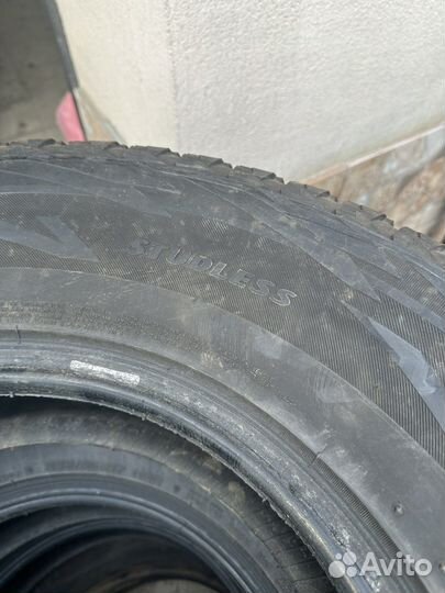 Bridgestone Blizzak DM-V1 285/65 R17