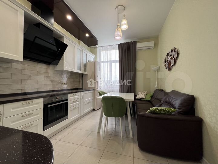 3-к. квартира, 75 м², 4/18 эт.