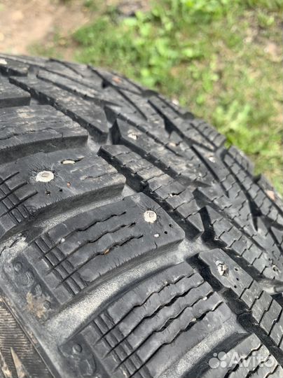 Nokian Tyres Hakkapeliitta 7 215/55 R17 98T