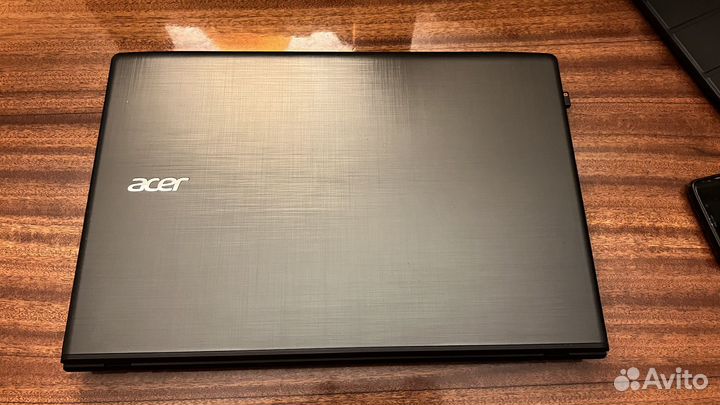 Acer Aspire E15 i5/8gb ddr4/940MX/128+500gb