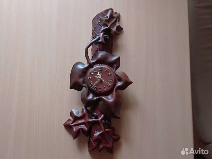 Часы настенные