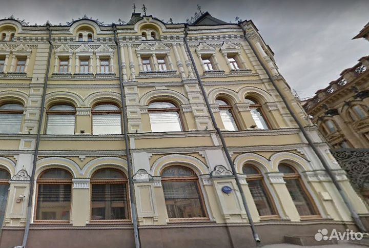 Охранник административное здание