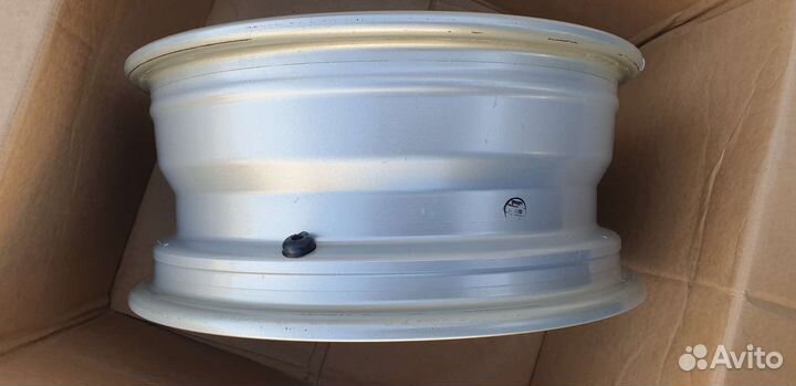 Всего 1шт оригинал Kia Rio R15 4x100