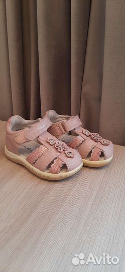 Сандали для девочки