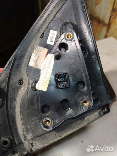 Правое боковое зеркало Hyundai I30