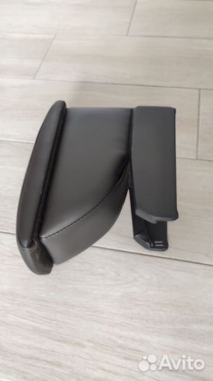 Подлокотник Suzuki Swift 4