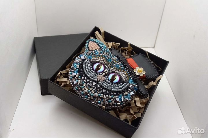 Брошь из бисера своими руками