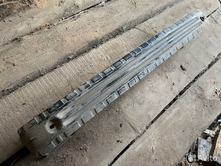 Усилитель заднего бампера Ford Focus 3