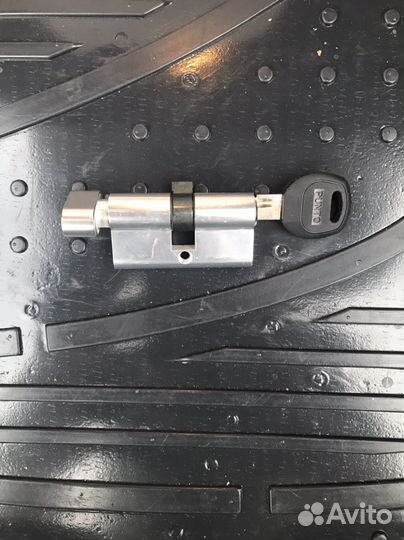 Личинка от замка с вертушкой