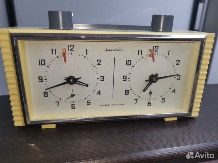 Часы шахматные янтарь 1986 год