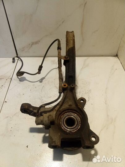 Кулак передний левый Hyundai-Kia Sonata EF 2001