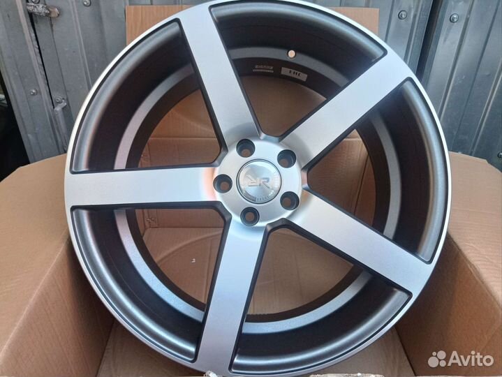 Литьё Vossen новое r-20 (5x112) 4 шт