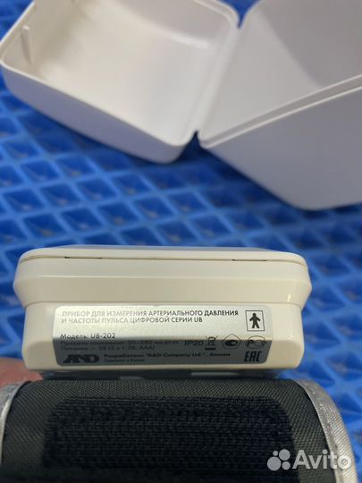 Л) Тонометр AND UB-202