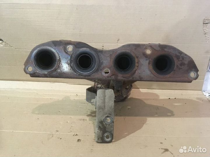 Коллектор выпускной Mitsubishi Lancer