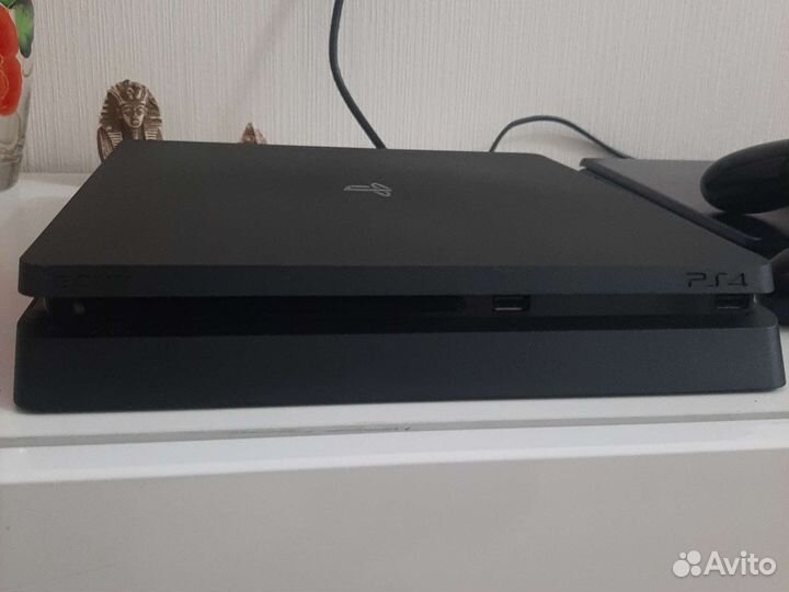 Sony PlayStation 4