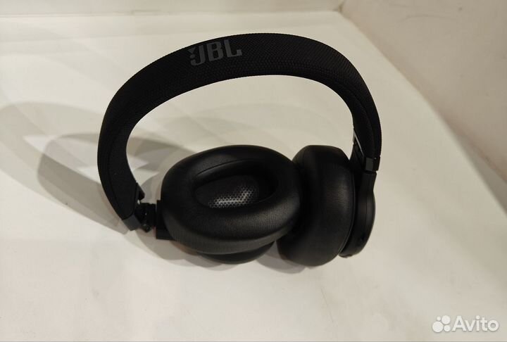 Беспроводные наушники JBL