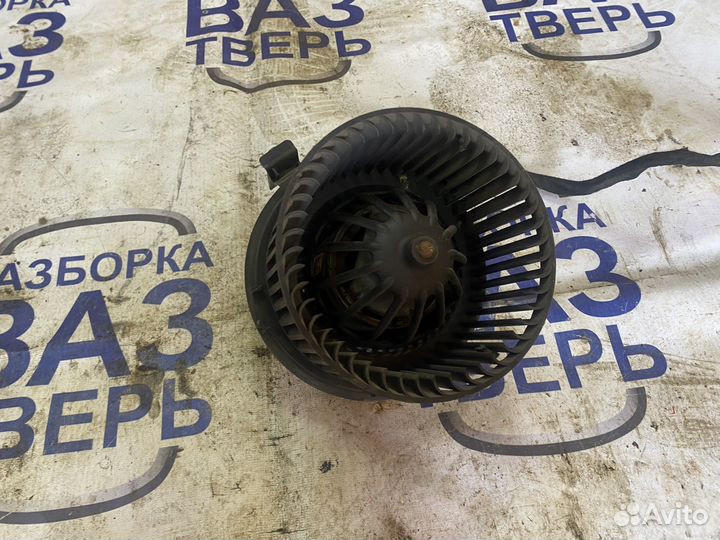 Мотор печки Логан Сандеро Ларгус