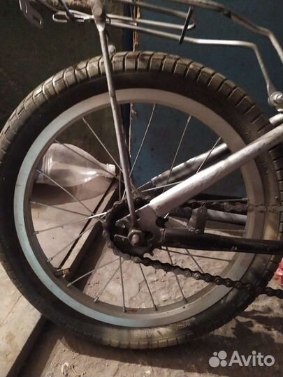 Детский велосипед 16