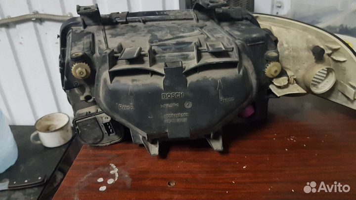 Фара a4 b5 дорест.(с пассажирской стороны)