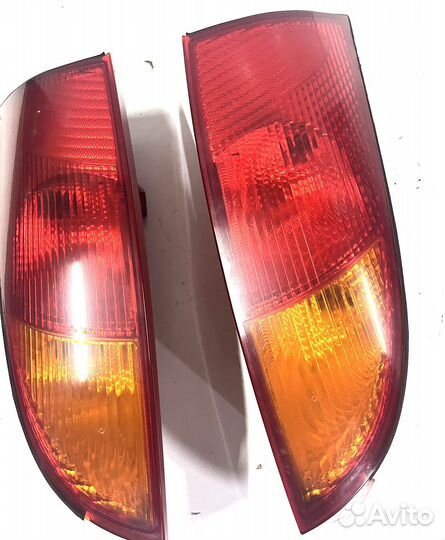 Фонарь задний Ford Focus 1