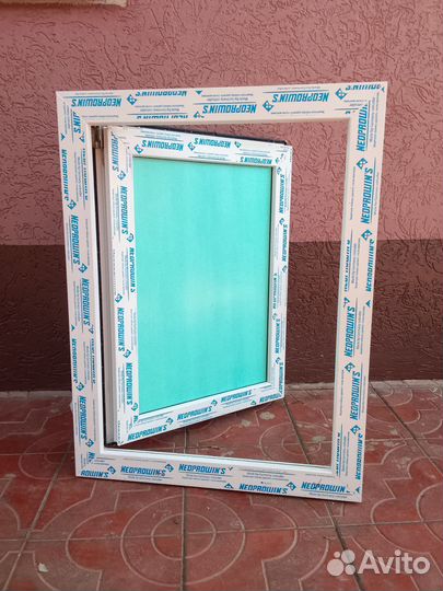 Окно пластиковое глухое