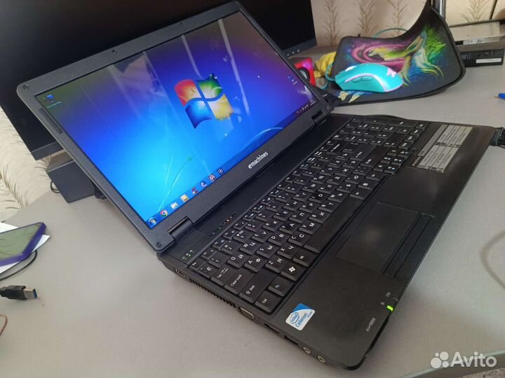 Acer - 15,6, intel 2x2,1, 4gb, новый ssd, быстрый