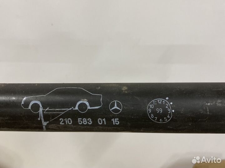 Домкрат на mercedes