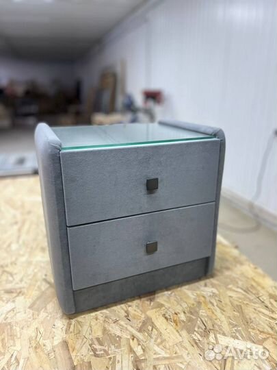 Тумба прикроватная мягкая